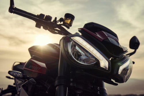 Street Triple RS_MY23_15821_ML