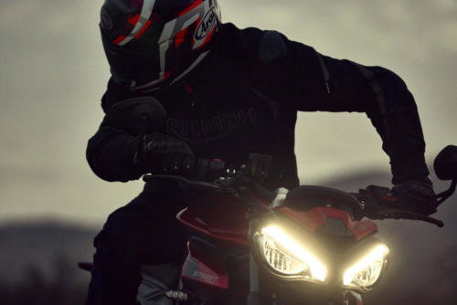 Street Triple RS_MY23_18066_ML