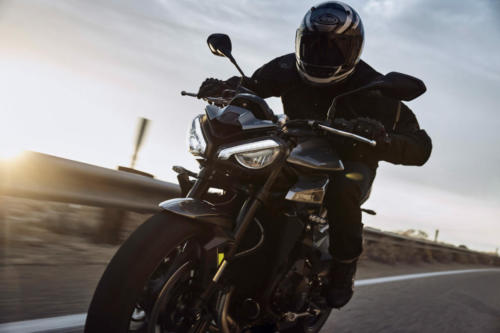 Street Triple R_MY23_02457_ML