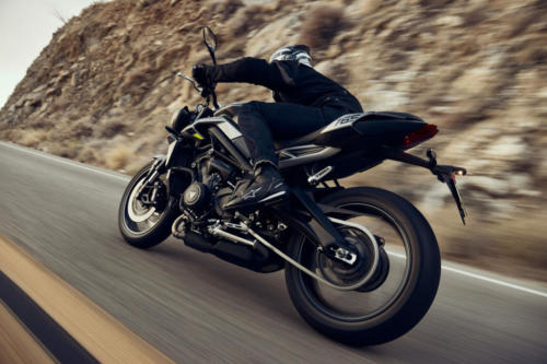 Street Triple R_MY23_03630_ML