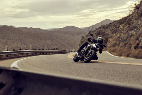 Street Triple R_MY23_11833_ML