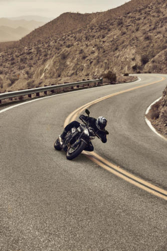 Street Triple R_MY23_16888_ML