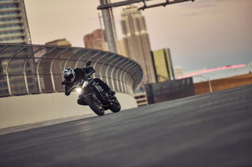 Street Triple R_MY23_20347_ML