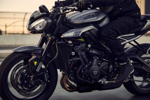 Street Triple R_MY23_26207_ML