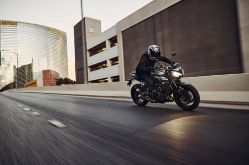 Street Triple R_MY23_28495_ML