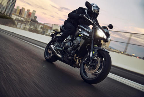 Street Triple R_MY23_28596_ML