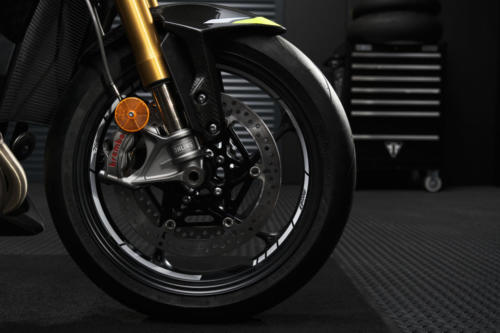 Street Triple_Moto2_MY23_DSCF9735