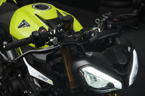 Street Triple_Moto2_MY23_DSCF9784