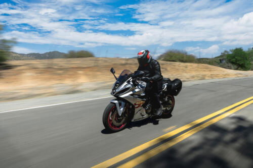 Suzuki GSX-8R - 2024 (27)