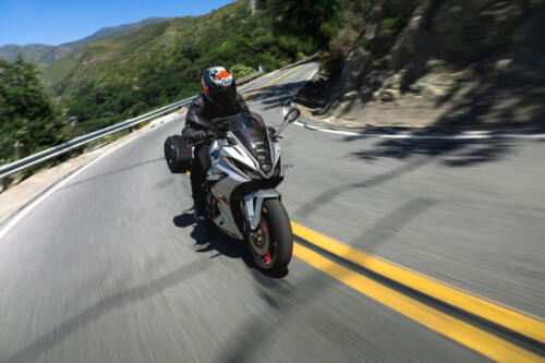 Suzuki GSX-8R - 2024 (32)