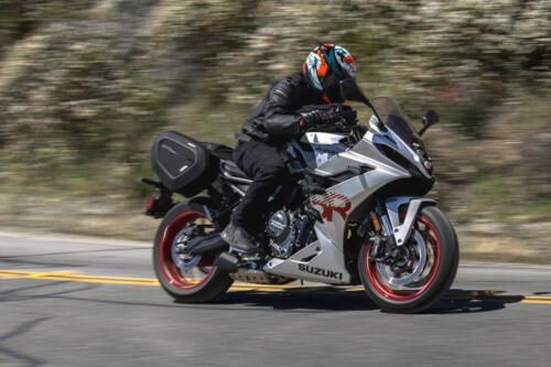 Suzuki GSX-8R - 2024 (34)