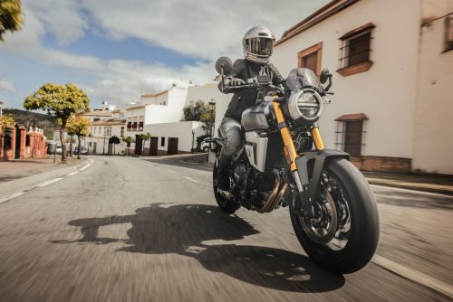 Suzuki GSX-8T (3)
