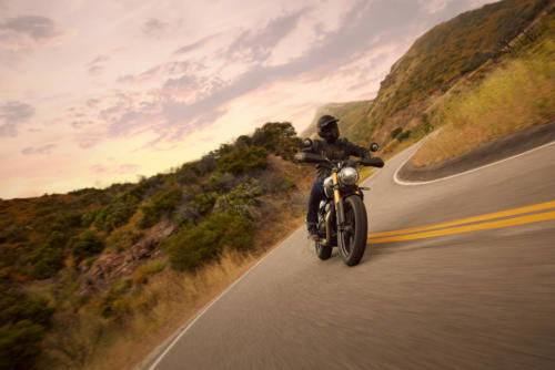 TH1_Scrambler 400X_MY24_1149_JP