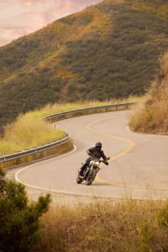 TH1_Scrambler 400X_MY24_1715_JP