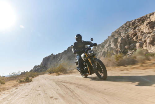 TH1_Scrambler 400X_MY24_7593_JP