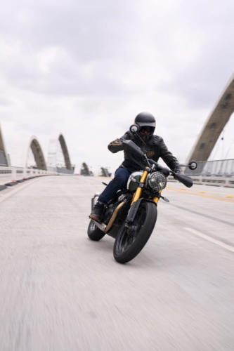 TH1_Scrambler 400X_MY24_8879_PB