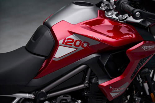 Tiger1200GTPro_MY24_CW4I0234_GE