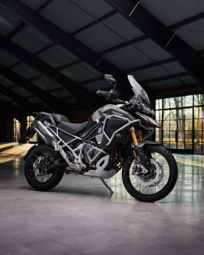 Tiger1200RallyExplorer_MY24_CW4I0287_GE-4X5