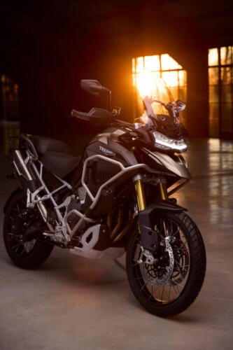 Tiger1200RallyExplorer_MY24_CW4I0828_GE