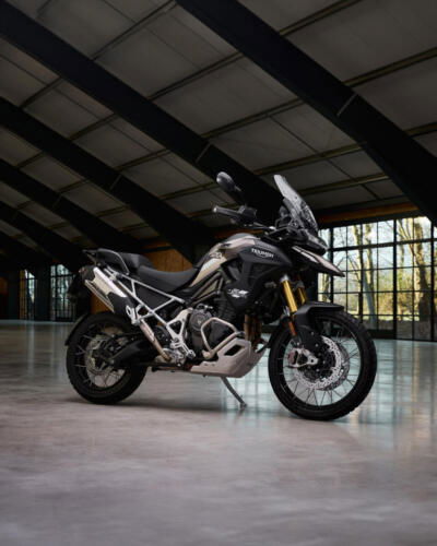 Tiger1200RallyPro_MY24_CW4I8766_GE-4X5