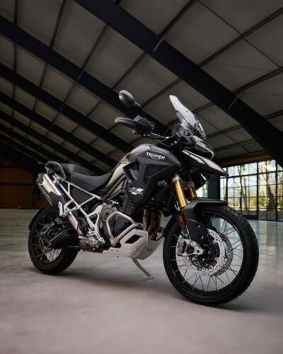 Tiger1200RallyPro_MY24_CW4I8824_GE-4X5