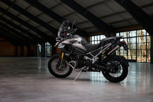 Tiger1200RallyPro_MY24_CW4I9069_GE