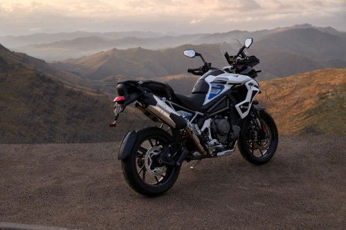 Tiger_1200_Alpine_Edition_MY26_CW4I8431_GE