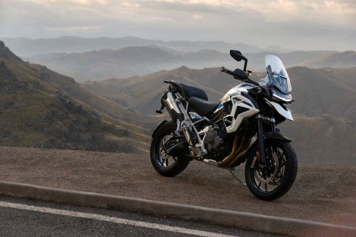 Tiger_1200_Alpine_Edition_MY26_CW4I8474_GE