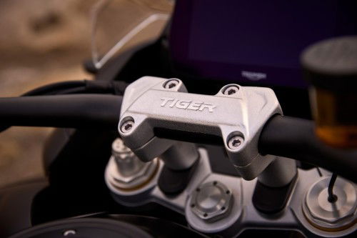 Tiger_1200_Desert_Edition_MY26_CW4I1644_GE