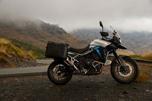 Tiger_900_Alpine_Edition_MY26_CW4I9913_GE