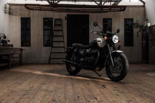 Triumph Bonneville T120 Black DGR Limited Edition (12)