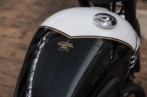 Triumph Bonneville T120 Black DGR Limited Edition (15)