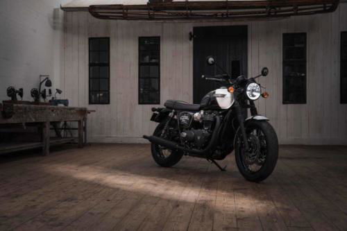 Triumph Bonneville T120 Black DGR Limited Edition (18)