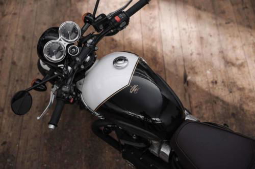 Triumph Bonneville T120 Black DGR Limited Edition (22)