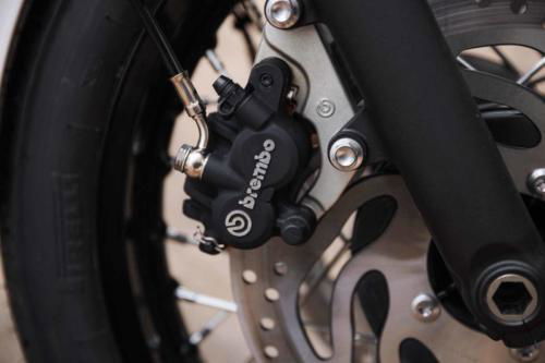 Triumph Bonneville T120 Black DGR Limited Edition (24)