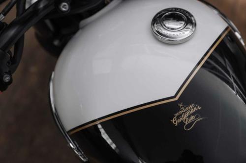 Triumph Bonneville T120 Black DGR Limited Edition (4)