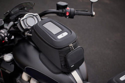 Triumph Rocket 3 GT - 2024 (2)