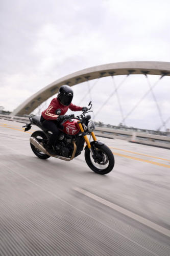 Triumph Speed 400 Dynamic (1)