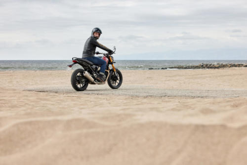 Triumph Speed 400 Dynamic (2)