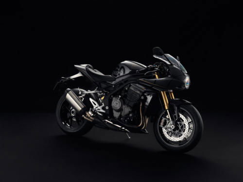Triumph Speed Triple 1200 RR Bond Edition (10)