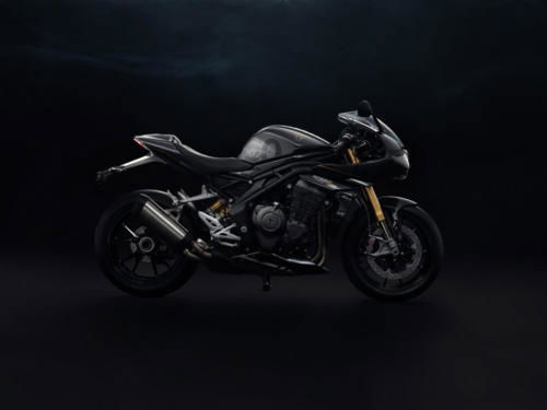 Triumph Speed Triple 1200 RR Bond Edition (11)