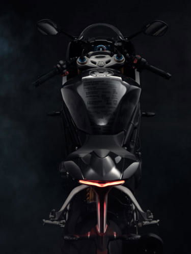 Triumph Speed Triple 1200 RR Bond Edition (16)