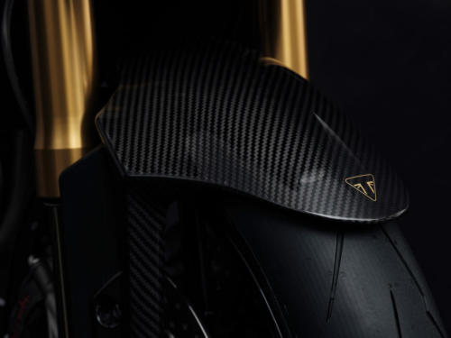 Triumph Speed Triple 1200 RR Bond Edition (3)