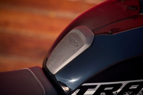 Triumph Tracker 400 - 2026 (3)