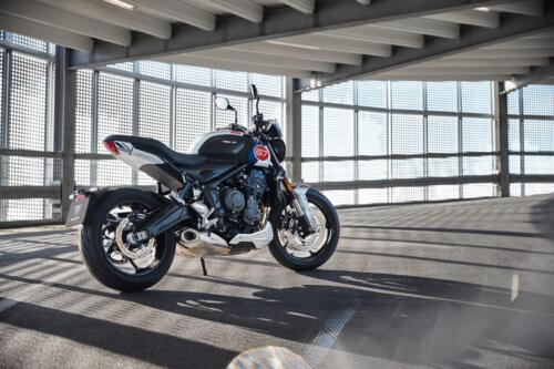 Triumph Trident 660 Triple Tribute Edition - 2024 (2)