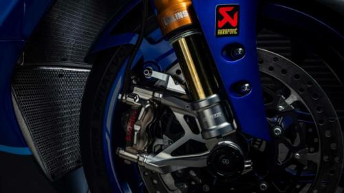 Yamaha R1 GYTR 2023 (7)