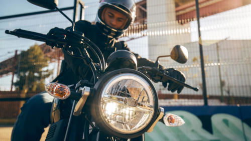 XSR125 Legacy Static