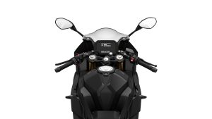 BMW F 450 RR 2027 – Basis in Cosmic Black, Studioaufnahme von vorn oben auf schwarzen Tank und Cockpit