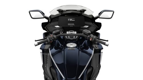 BMW K 1600 Grand America 2027 Edition II in Imperialblau metallic – Cockpit mit TFT-Display und Windschild