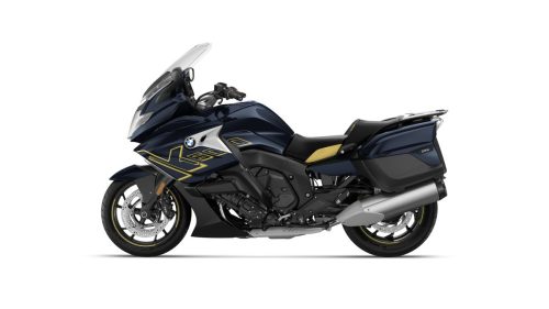 BMW K 1600 GT 2027 Edition II in Imperialblau metallic – Seitenansicht links mit gelbem Felgentape und Seitenkoffern